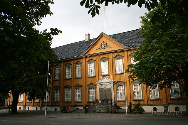 Norwegia (1596).JPG - Trondheim - Munkegata drewniana rezydencja z XVIII w.